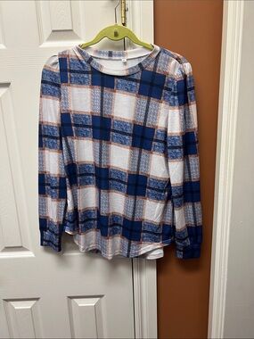 Women's Blue & White Plaid Long-Sleeve Tee with Tan Accents